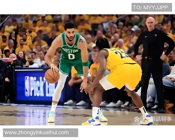 2002年NBA季后赛火箭队与步行者队的经典对决回顾与分析