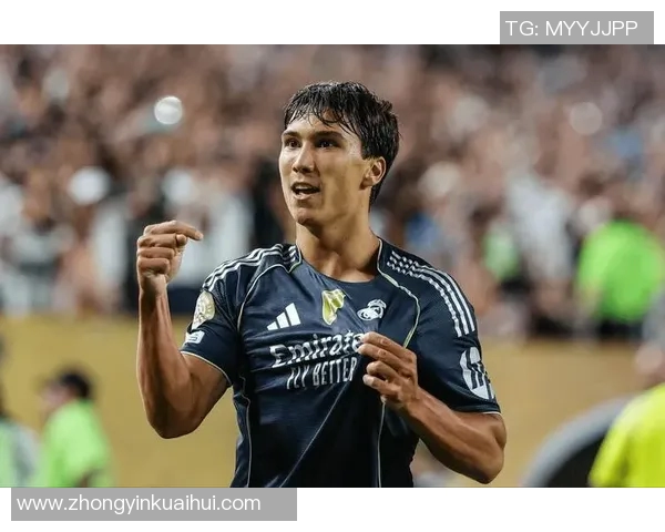 萨洛索迎战尤文图斯期待一场精彩对决的足球盛宴 萨洛索迎战尤文图斯期待一场精彩对决的足球盛宴