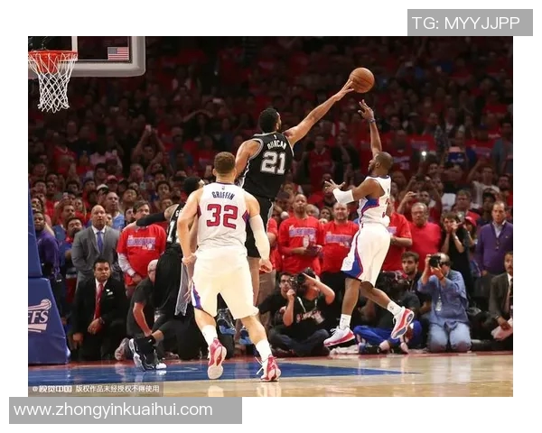 阿尔德里奇领衔对决火箭队展现强大实力与团队默契