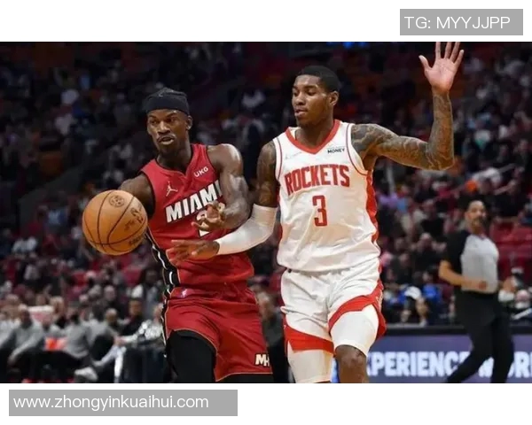 火箭队与马刺队的激烈对决回顾2018年10月8日精彩瞬间分析