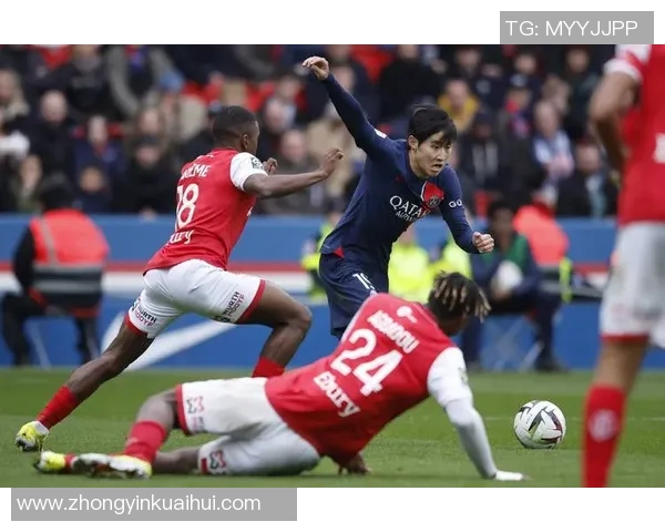 兰斯对阵巴黎FC比赛结果分析及精彩瞬间回顾 兰斯对阵巴黎FC比赛结果分析及精彩瞬间回顾