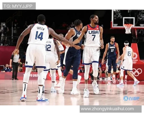 南京篮球队配合策略深度解析与其他球队的对比分析 南京篮球队配合策略深度解析与其他球队的对比分析