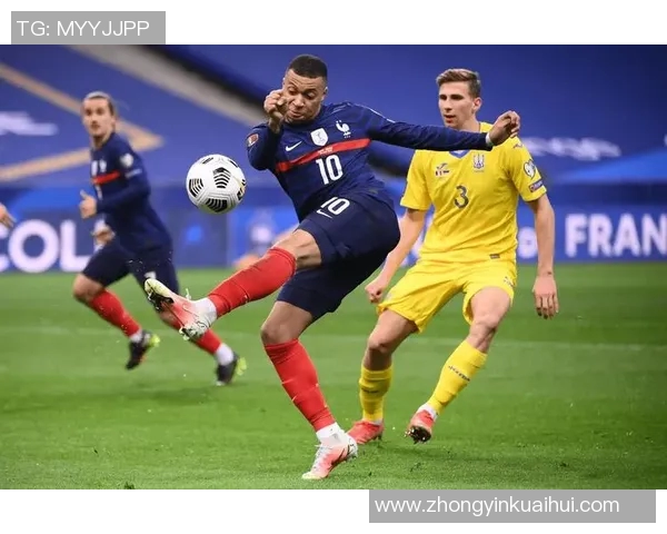 波兰与捷克足球对决精彩直播全程回顾与分析 波兰与捷克足球对决精彩直播全程回顾与分析