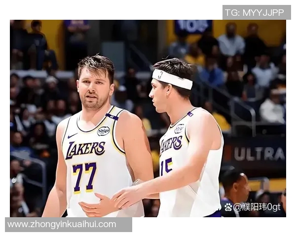 湖人勇士夏季联赛精彩对决年轻球员展现无限潜力与激情